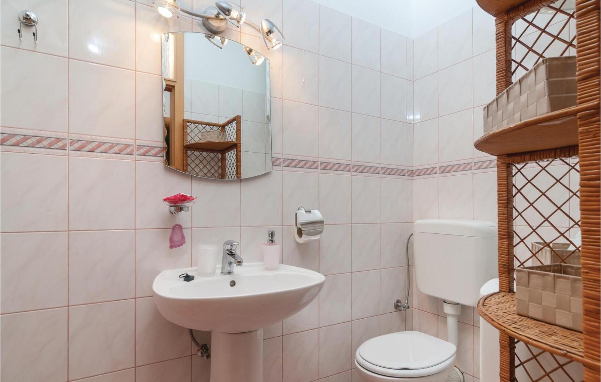 Lovely Apartment In Split With Wifi Esterno foto